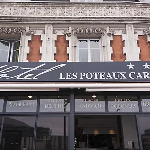 https://hotel-les-poteaux-carres.hotels-rhonealpes.com